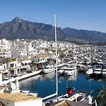 Banus Boutique Muelle Del Ribera Marbella
