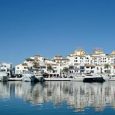 Apartman Banus Boutique Muelle Del Ribera *