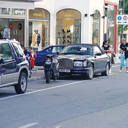 Daire Banus Boutique Muelle Del Ribera