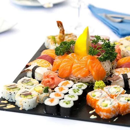 Banus Boutique Muelle Del Ribera Marbella